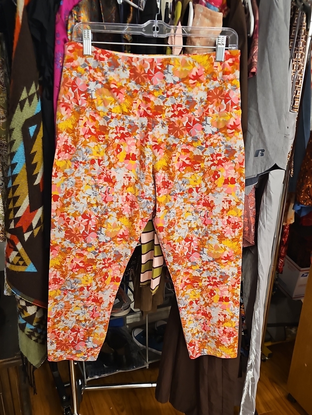 Suave Floral Orange Multicolor Capri Cotton Blend Leggings